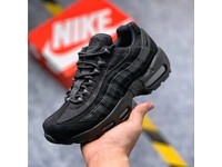 nike air max 95 triple black mens
